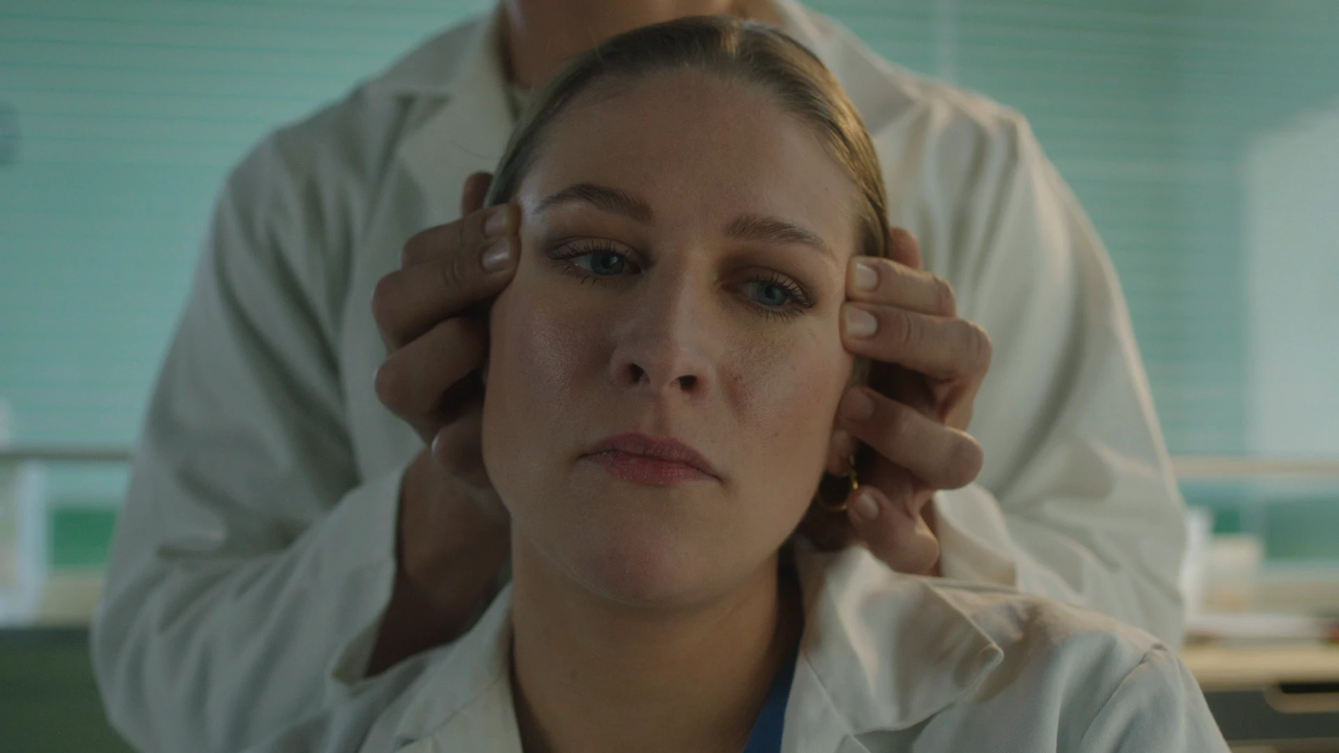 Filmstill aus Bauchweh - Kurzspielfilm von Niko Kantner