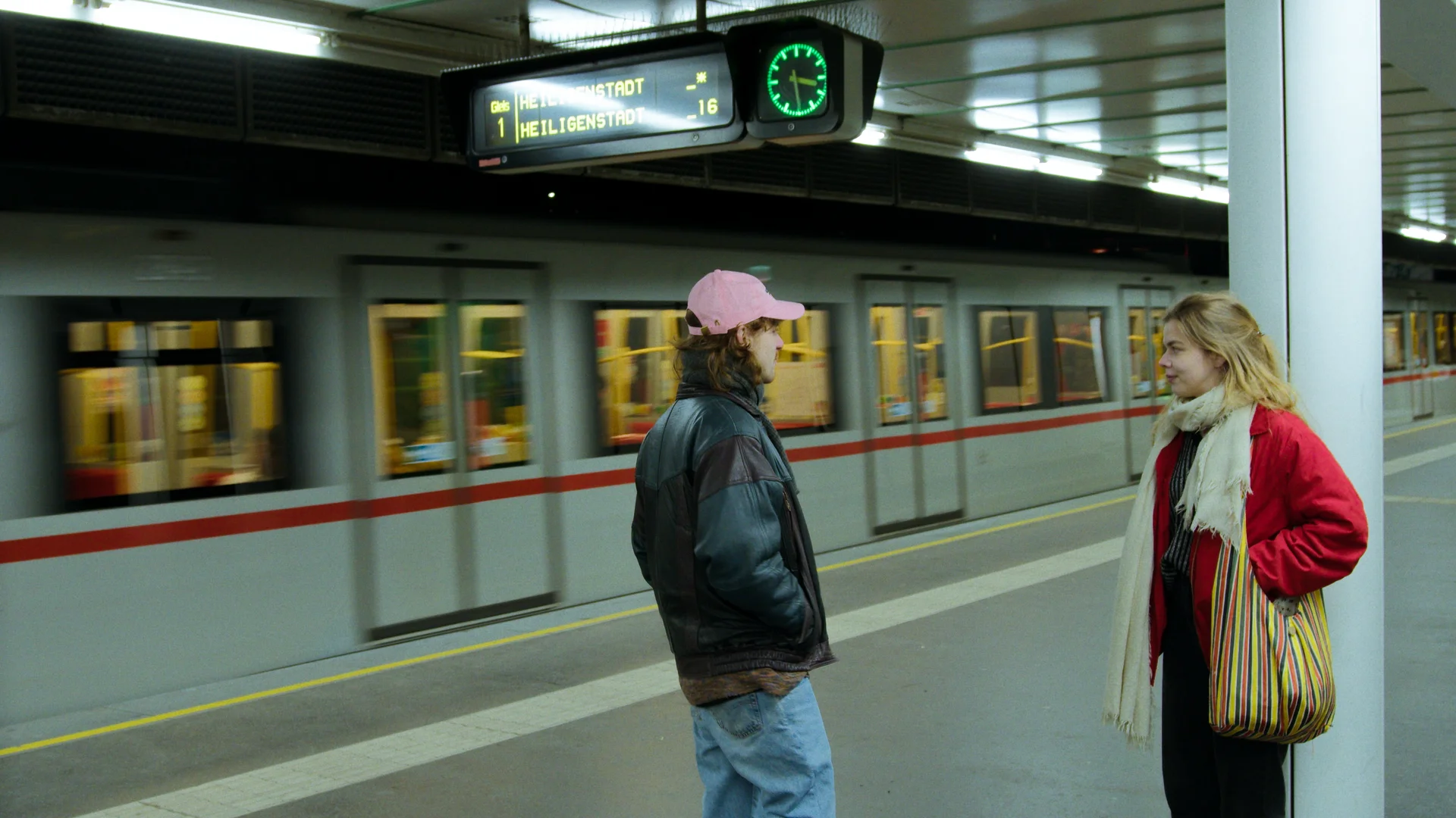 Filmstill aus Between The Lines - Preisgekrönter Kurzfilm